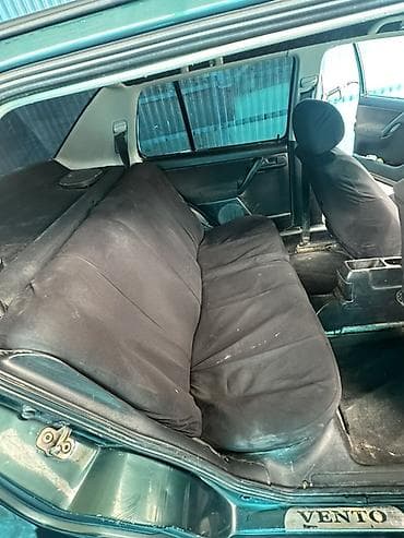 Транспорт: Volkswagen Vento: 1995 г., 1.8 л, Механика, Бензин, Седан — 10