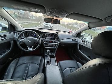 mazda mx: Hyundai Sonata: 2019 г., Газ — 5