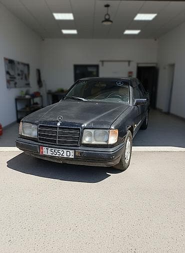 Mercedes-Benz W124: 1986 г., 2.3 л, Механика, Бензин, Седан