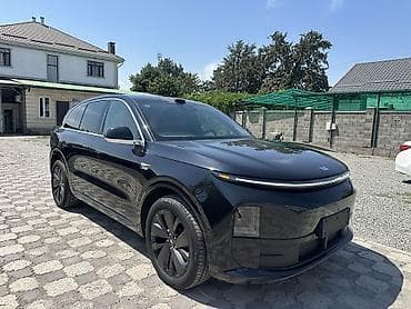 byd e9: Lixiang L6: 2025 г., Робот, Гибрид, Кроссовер — 3