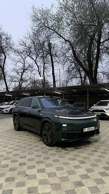 ct 200h: Lixiang L7: 2023 г., 1.5 л, Автомат, Гибрид, Кроссовер — 1