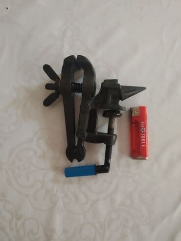 Заклепочные инструменты: Продаются Мини Тисы для мелких работ. Новое, в работе не — 1