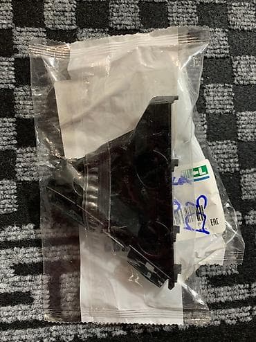 Авто запчасти на Camry Саласка, крепление бампера, фары, экрана