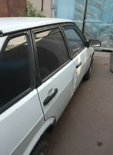 ВАЗ (ЛАДА) 2109: 1999 г., 1.6 л, Механика, Бензин, Хэтчбэк