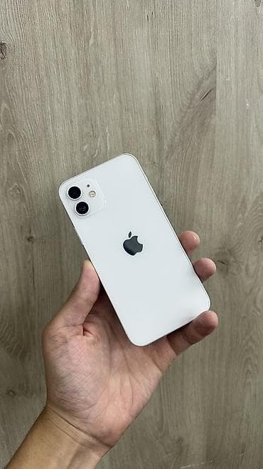 IPhone 12, Б/у, 128 ГБ, Белый, Чехол, 78 %