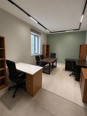 помещения под офис: Аренда офисов, 100 м², С оборудованием — 1