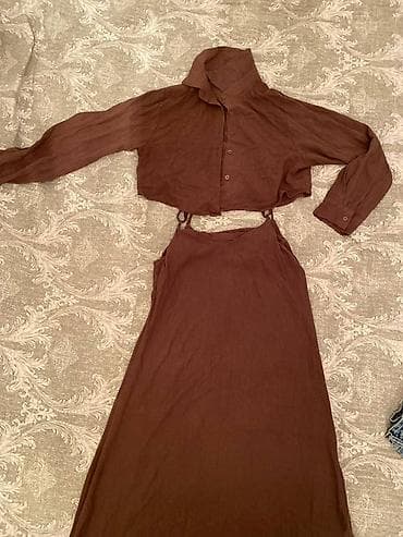 Женская одежда — комплект из 3 вещей 1) Костюм из легкой ткани