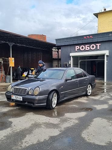 а 6: Mercedes-Benz E-Class: 1996 г., 3.2 л, Автомат, Газ, Седан — 1