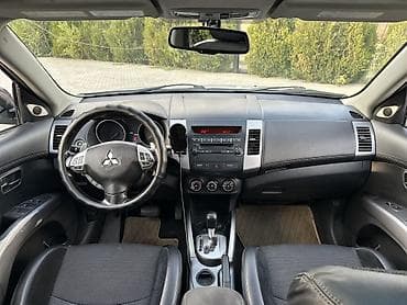 wheel: Mitsubishi Outlander: 2011 г., Автомат, Бензин, Кроссовер — 1