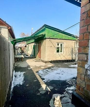 Дома: 🏢Продается дом 📍Кызыл Аскер Площадь участка: 4 сотки. Площадь дома — 4
