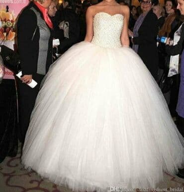 пышное фатиновое свадебное платье: Свадебное платье, S, Без кольца, С корсетом, Б/у — 1