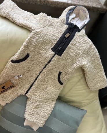 Платья: Продаю комбез тедди от фирмы Caramel Размер 3-6мес. Новый! Отлично — 2