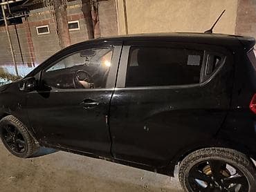 daewoo ultra: Chevrolet Spark: 2018 г., 1 л, Автомат, Бензин, Хэтчбэк — 2