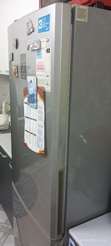 Электрогрили: Холодильник Samsung, Двухкамерный, No frost — 1