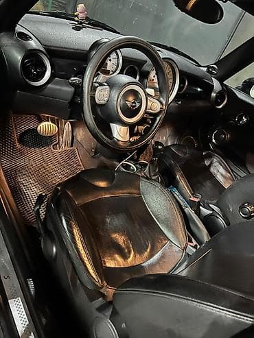 bmw 3: Mini Cooper S: 2010 г., Бензин — 7