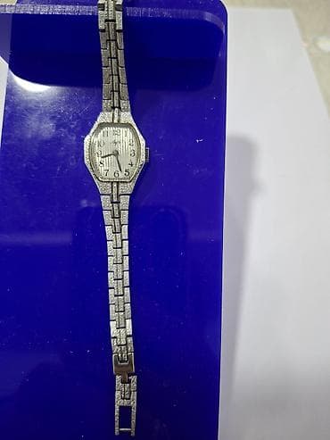 чисы наручные: Женские наручные часы винтажного стиля. - Механические, с заводной — 1