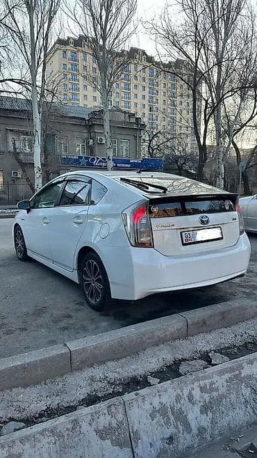 летние: Toyota Prius: 2015 г., 1.8 л, Вариатор, Гибрид, Седан — 8