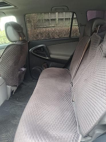 Продажа авто: Toyota RAV4: 2010 г., Автомат, Бензин, Кроссовер — 6