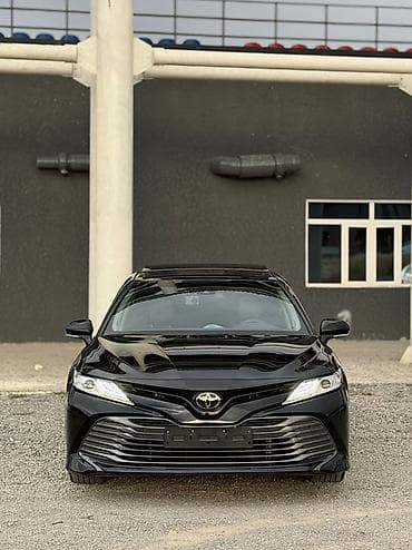 Toyota Camry: 2020 г., 2.5 л, Автомат, Бензин, Седан — 2