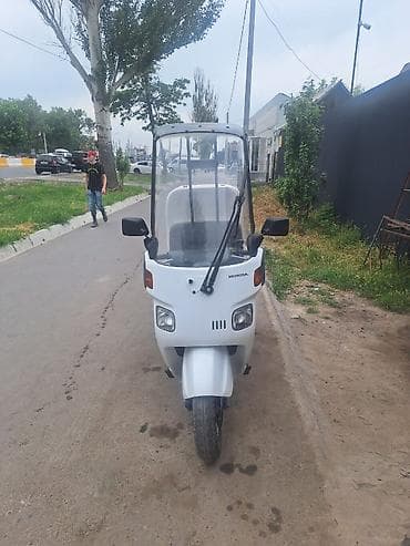 gyro: Honda Gyro Canopy — трёхколёсный скутер для городской доставки — 4