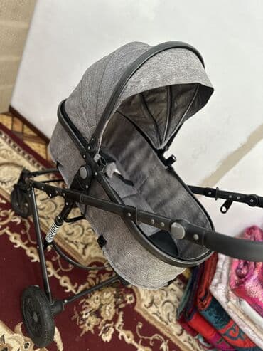 коляска peg perego: Коляска, цвет - Серебристый, Б/у — 2