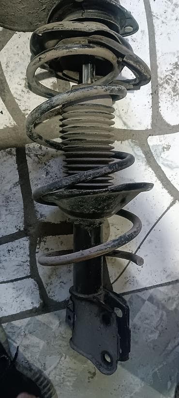 Чыпкалар: Амортизатордун алдыңкы пружинасы Subaru — 1