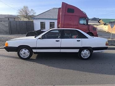 подшипник ступицы передний: Audi 100: 1988 г., 2 л, Ручные, Бензин, Седан — 3