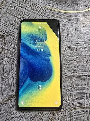 Samsung Galaxy S10 5G, Б/у, 256 ГБ, цвет - Фиолетовый, 2 SIM