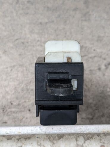 инверторы для солнечных батарей 800: Кнопка люка Митсубиси. Оригинал б/у, из Германии, привозной. Подходит — 8