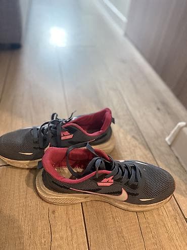 nike react: Продаю обувь все, что на фото по 400 сом можете даже за 300 — 4