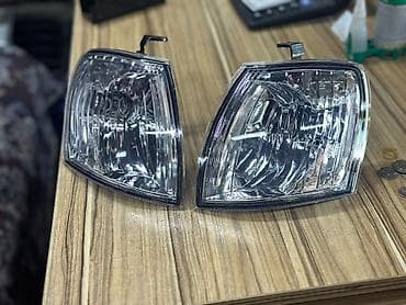 повторители: Комплект поворотников Mazda 2000 г. — 1