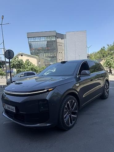 sea lion 06: Lixiang L6: 2024 г., 1.5 л, Автомат, Электромобиль, Кроссовер — 2