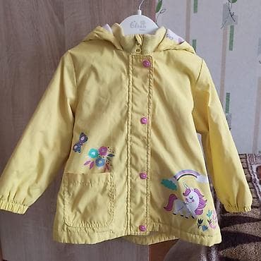 Балдардын башка кийимдери: Детская весенняя куртка с капюшоном, цвет лаймово‑жёлтый. Состояние — 1