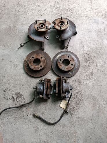 купить б у мотоцикл: Передняя правая Ступица Suzuki Б/у, Оригинал, Япония — 2