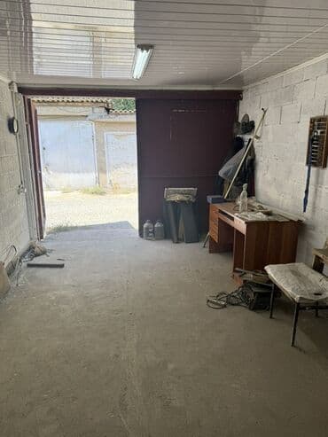 гараж без места: 40 м², Бетонный | Подвал, погреб — 4