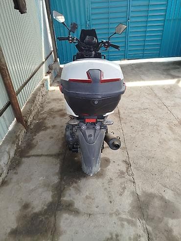 скутер колдонулган: Скутер түрү 150 куб. см, Бензин, Колдонулган — 1