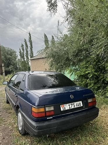 pasat: Volkswagen Passat: 1991 г., Механика, Бензин, Седан — 4