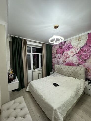 Паркет: Бурчу бар диван, Жастыктар менен — 6