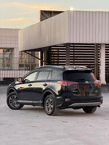 продаю toyota rav4: Toyota RAV4: 2018 г., 2.5 л, Автомат, Гибрид, Кроссовер — 4
