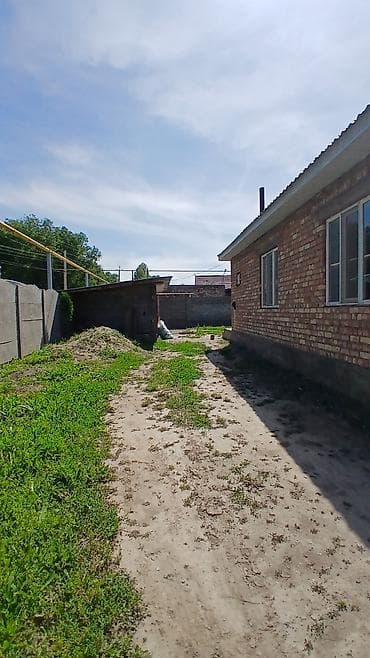 Продаётся одноэтажный кирпичный дом с двускатной металлочерепичной — 8