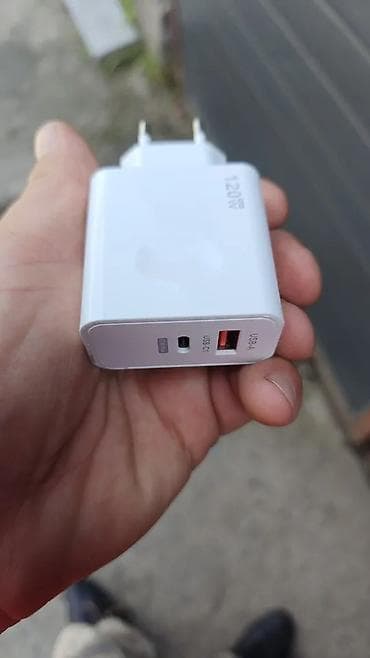 ipone 12 pro: Зарядник. Новый быстрый зарядник. В комплекте дам два кабеля, один — 4