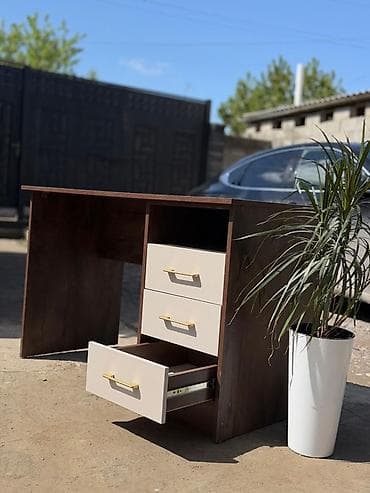 куплю компьютерный стол: Компьютерный стол, С полками — 2