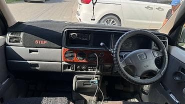 сиденья передние: Honda Stepwgn: 2000 г., 2 л, Автомат, Бензин, Минивэн — 2