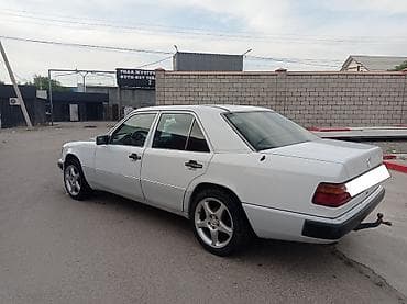 мерс 124 парок: Mercedes-Benz W124: 1991 г., Автомат, Седан — 8