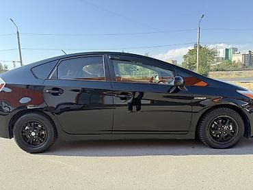 Продажа авто: Toyota Prius: 2013 г., 1.8 л, Автомат, Гибрид, Минивэн — 4