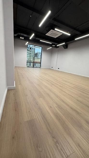 Коммерциялык мүлк: Кеңселерди ижаралоо, 57 м², Бизнес борборунда, Өзүнчө санитардык түйүнү менен, Коопсуздук системасы менен, Юридикалык дареги менен — 2