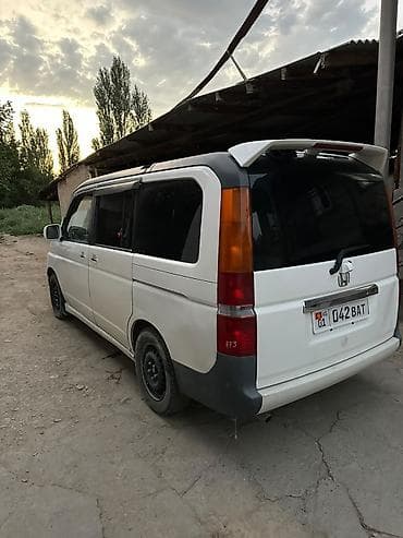 бампер на степ: Honda Stepwgn: 2002 г., 2 л, Автомат, Газ, Минивэн — 8