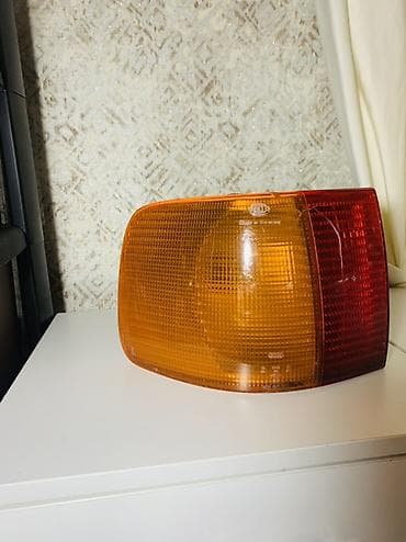 глушитель алтезза: Задний фонарь/секция поворотника и габарита для Audi — оригинал Hella — 1