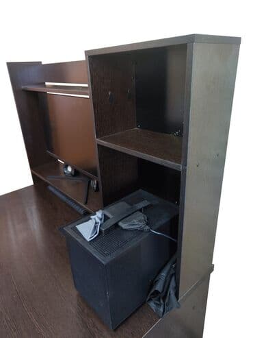 сколько стоит стол для компьютера: Компьютерный стол, Б/у, С полками — 5