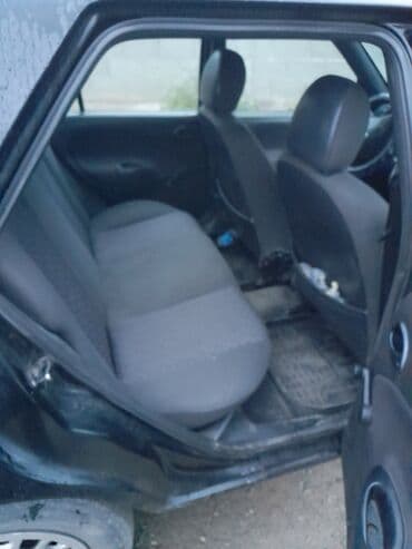 Ford Fiesta: 2002 г., 1.3 л, Механика, Бензин, Хэтчбэк